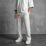 Pantaloni Uomo Ampi dal Design Minimalista