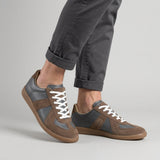 Sneakers Uomo Basse con Lacci e Suola in Gomma