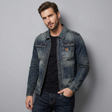 Giacca di Jeans Vintage dal Design Retrò