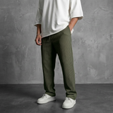 Pantaloni Uomo Ampi dal Design Minimalista