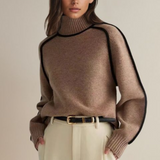 Maglione dolcevita con piping a contrasto