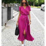 Vestito elegante con scollatura a V