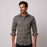 Camicia a maniche lunghe con dettagli a quadri a contrasto da uomo