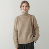 Maglione oversized con collo alto
