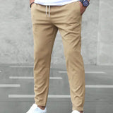 Pantaloni Uomo Elasticizzati dal Taglio Moderno