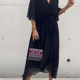 Vestito in chiffon leggero con scollatura a V