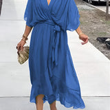 Vestito in chiffon leggero con scollatura a V