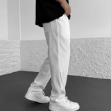 Pantaloni Uomo Ampi dal Design Minimalista
