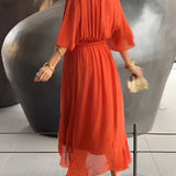 Vestito in chiffon leggero con scollatura a V